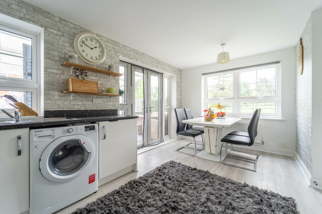 Additional image 4 of Ref: RE - Thomas Walk, Canford Paddocks, BH11 9GD