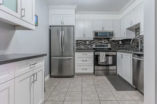 Additional image 9 of 3227 King St Unit 908