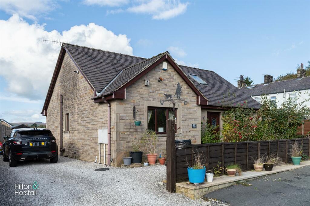 Primet Heights, Colne