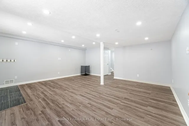 Additional image 31 of 310 Briarmeadow Dr