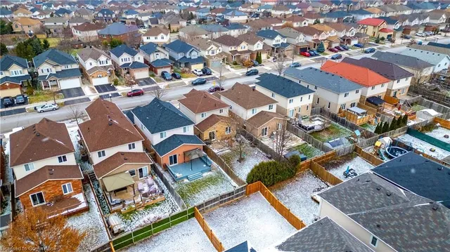 Additional image 28 of 369 Thomas Slee Dr