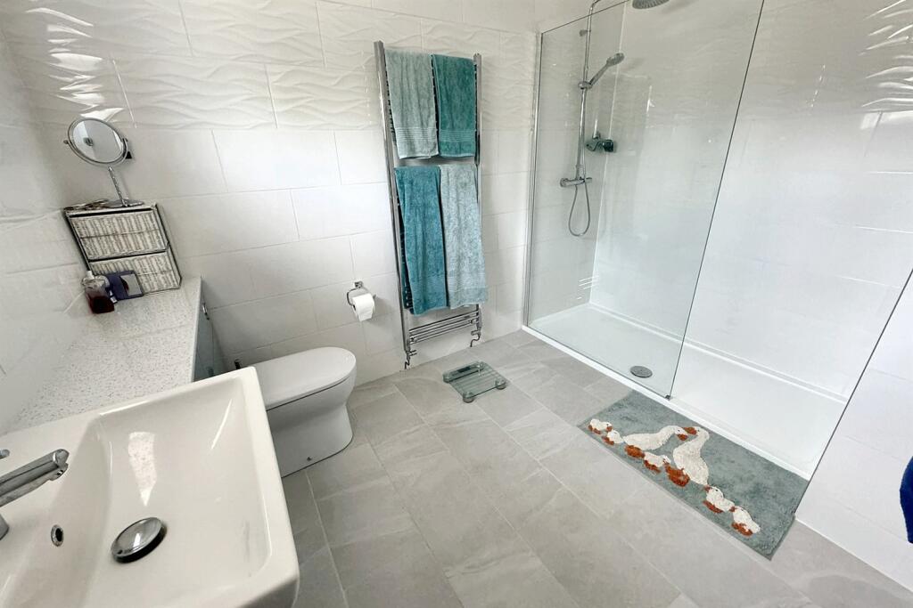 Additional image 12 of Bearwood