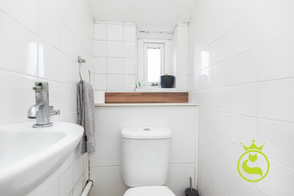 Additional image 8 of Courthill Road, Poole, BH14