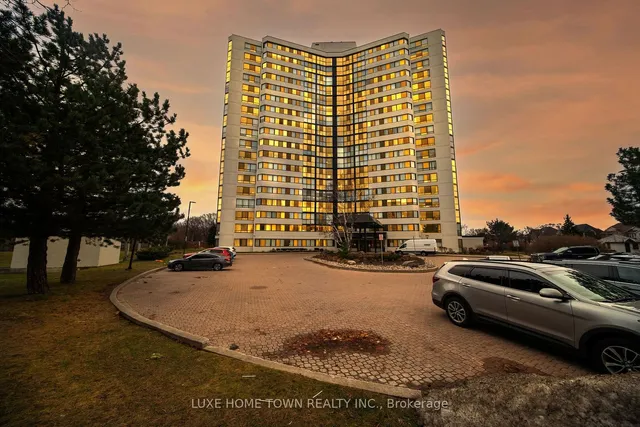 1360 Rathburn Rd Unit Ph06