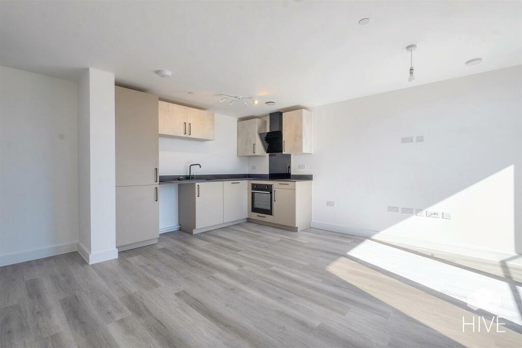 Additional image 2 of The Sloop, Commercial Road, Poole