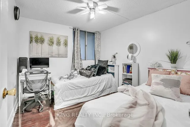 Additional image 14 of 3380 Eglinton Ave Unit 1412