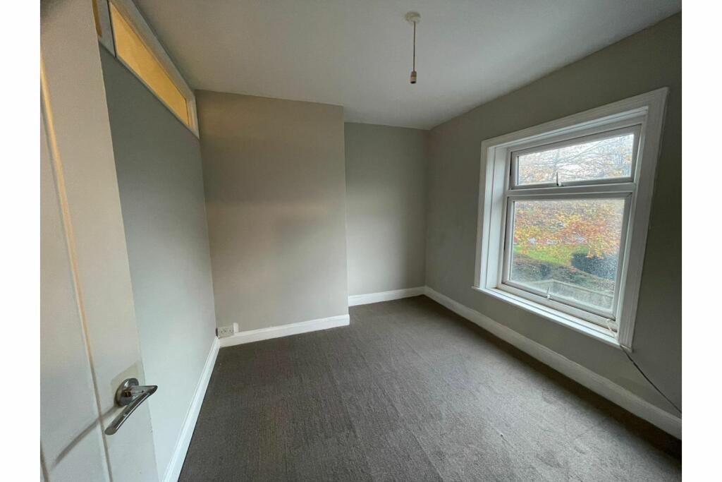 Additional image 4 of North Street, Bradford, BD12