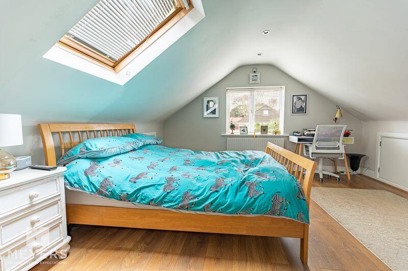 Additional image 14 of Pine Vale Crescent, Redhill, BH10