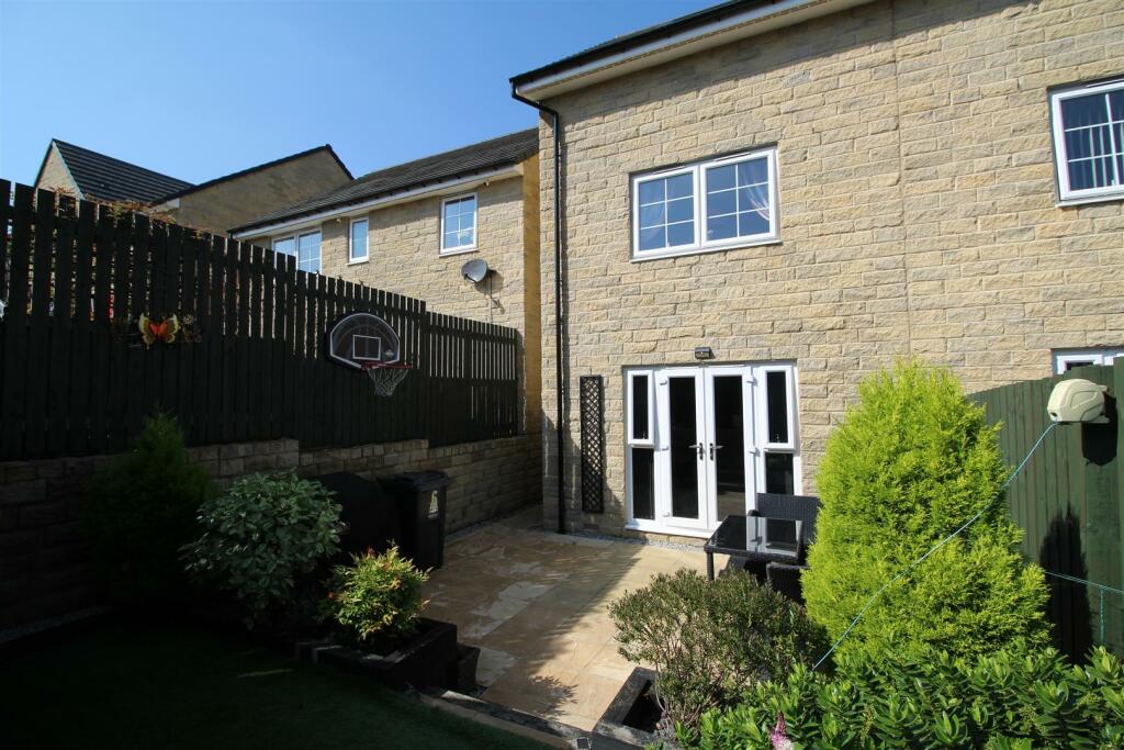 Additional image 30 of Rambling Walk, Clayton, Bradford