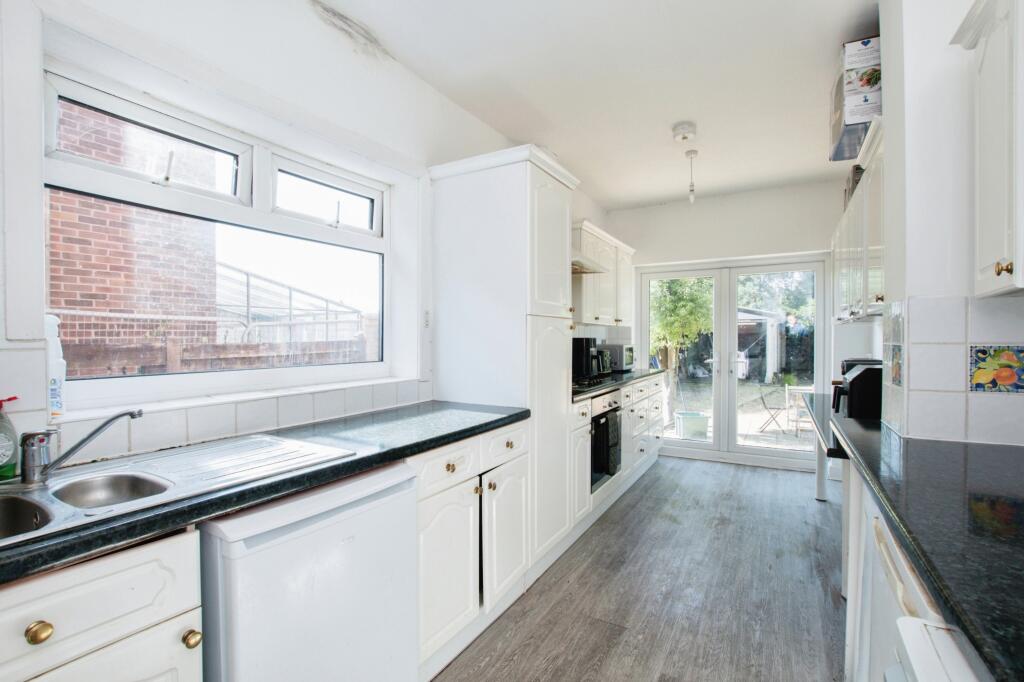 Additional image 18 of Wallisdown Road, Poole, BH12