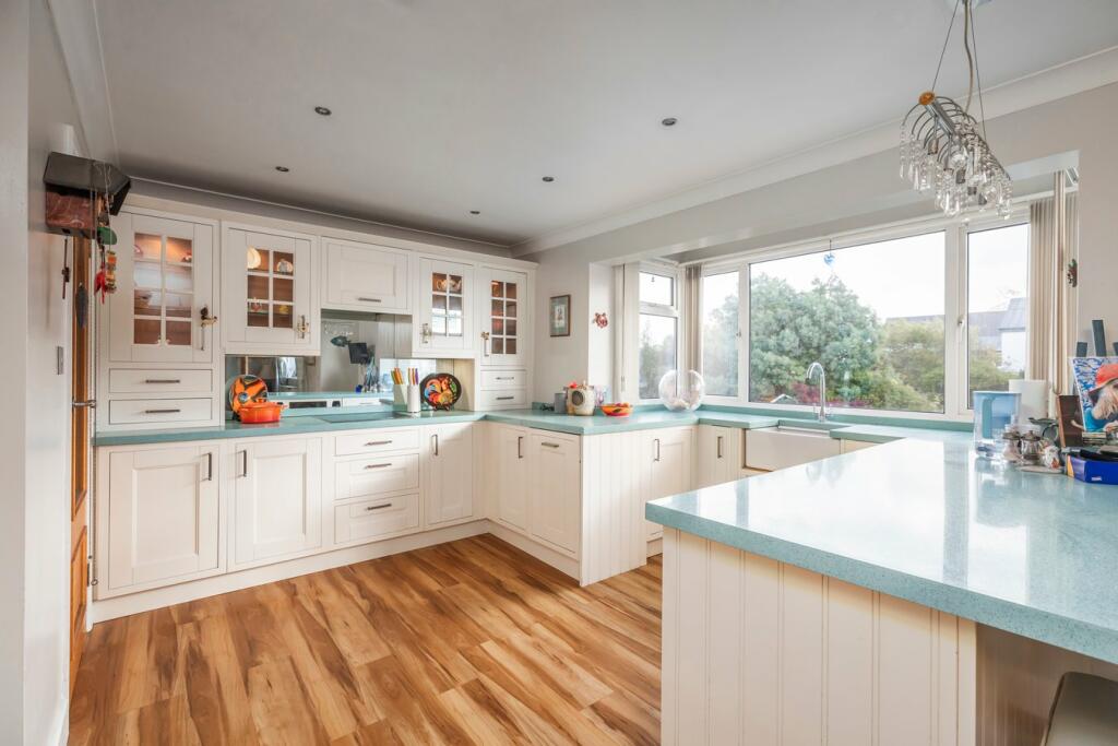 Additional image 10 of Whitecliff Road, Poole, BH14