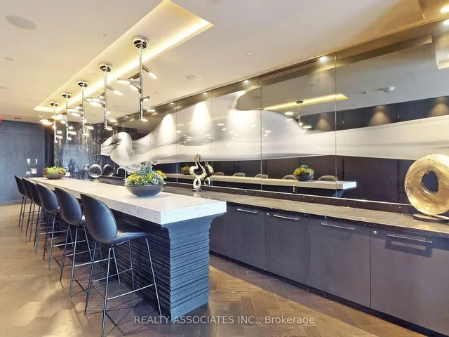 Additional image 31 of 87 Peter St Unit 1712