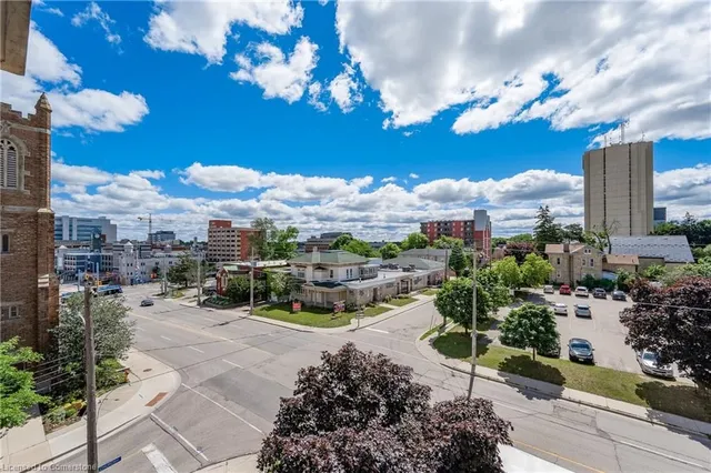 Additional image 21 of 64 Benton St Unit 303