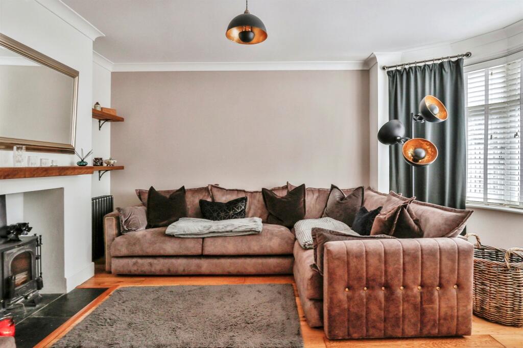 Additional image 4 of Winston Avenue, Poole