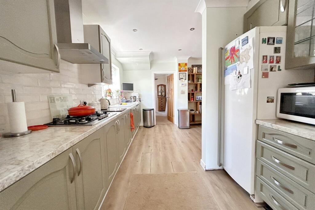 Additional image 9 of Bearwood