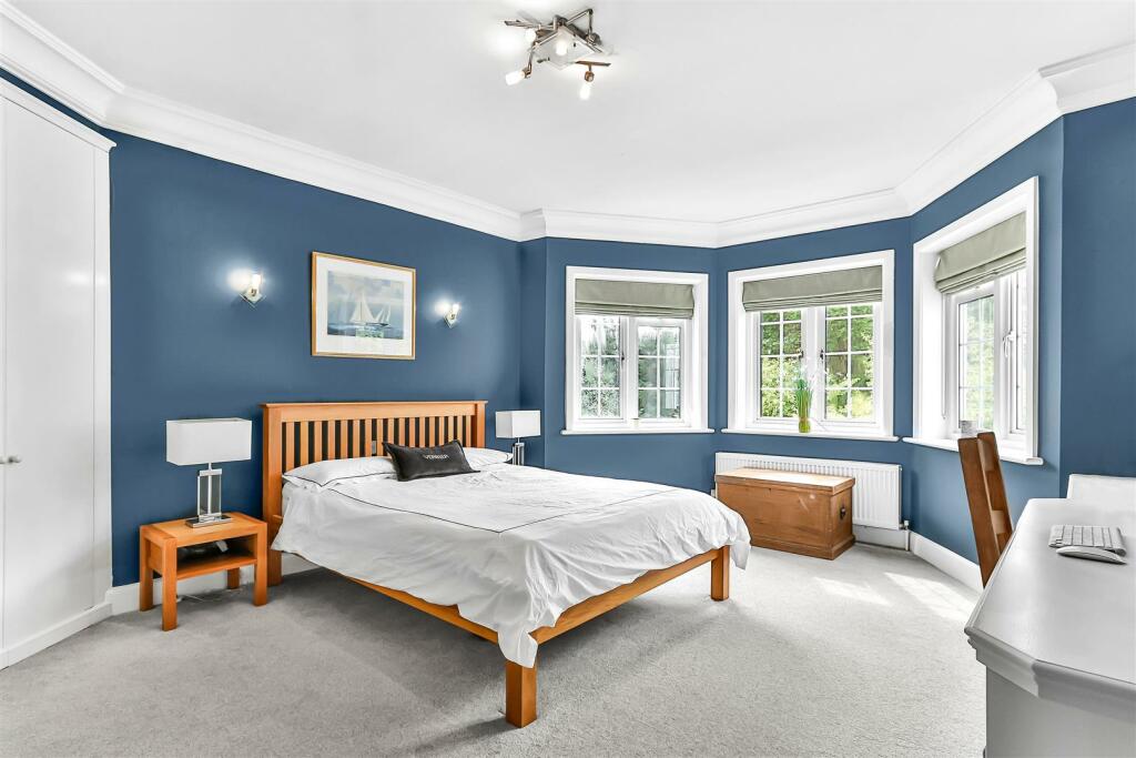 Additional image 16 of Lawrence Drive, Poole