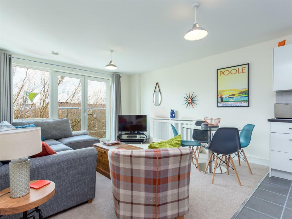 Additional image 2 of High Street, Poole