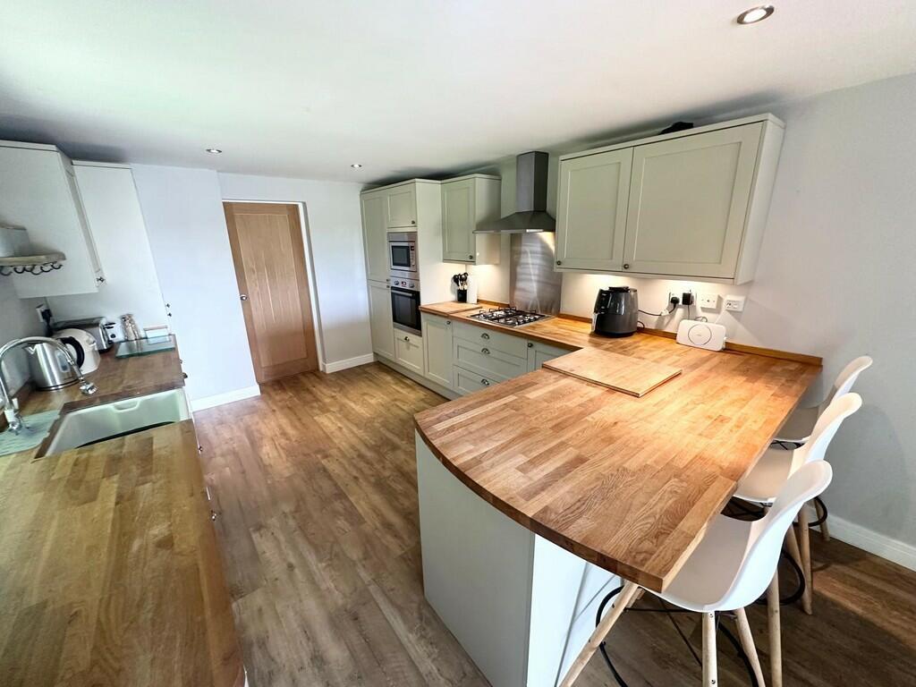 Additional image 12 of Hill Top Road, Hainworth