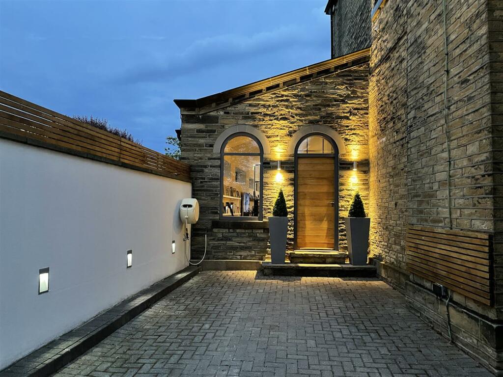 Additional image 63 of Westfield House, Whitehall Road, Wyke, BD12 9DP