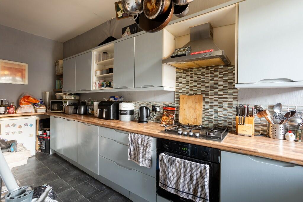 Additional image 2 of North Road, Bradford, BD6