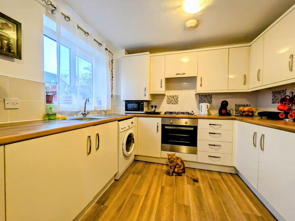 Additional image 4 of Burnham Close, Bradford, BD4