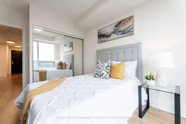 Additional image 15 of 25 Broadway Ave Unit 2003