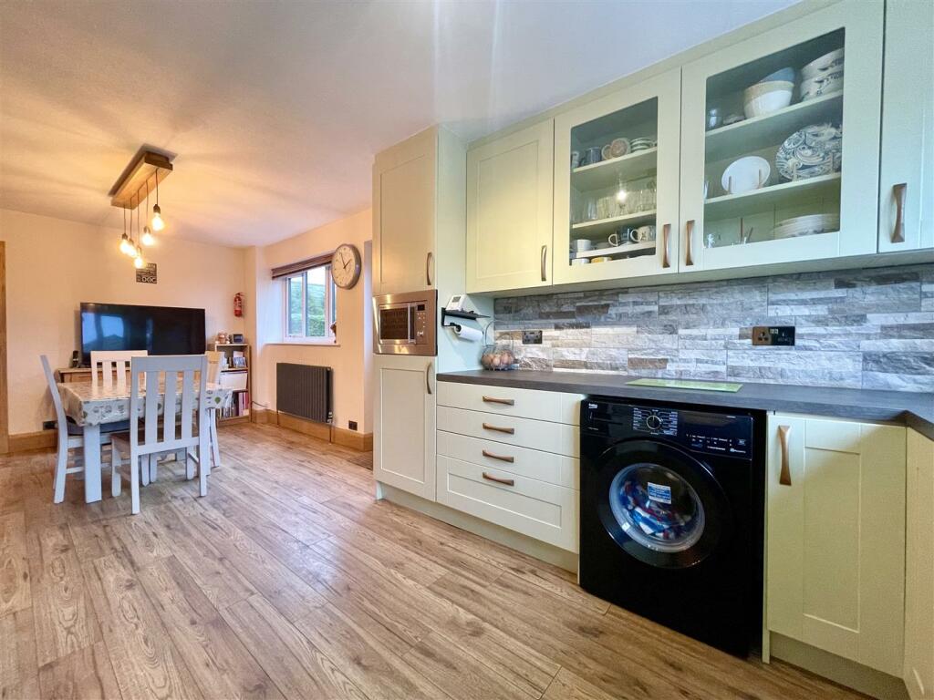 Additional image 7 of Moor Close Road, Queensbury, Bradford