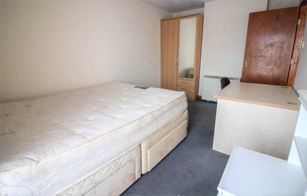 Additional image 12 of Wallisdown Road, Poole, BH12