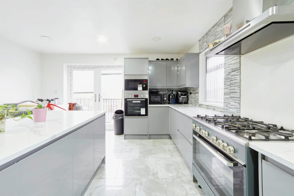 Additional image 4 of Walden Drive, BRADFORD