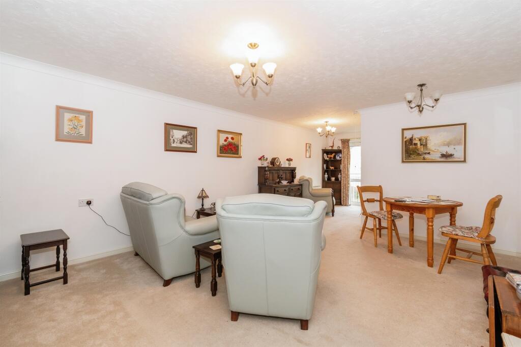 Additional image 5 of Beech Street, Bingley