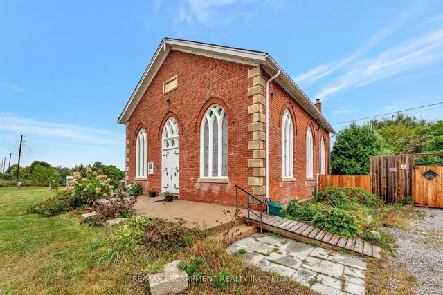 Additional image 2 of 3318 Dundas St