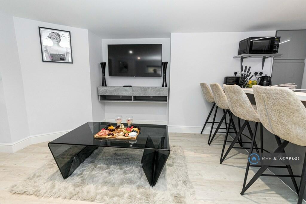 Additional image 9 of Approach Road, Poole, BH14