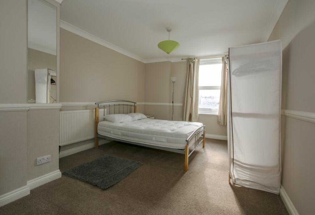 Additional image 8 of Bath Road, Lansdowne