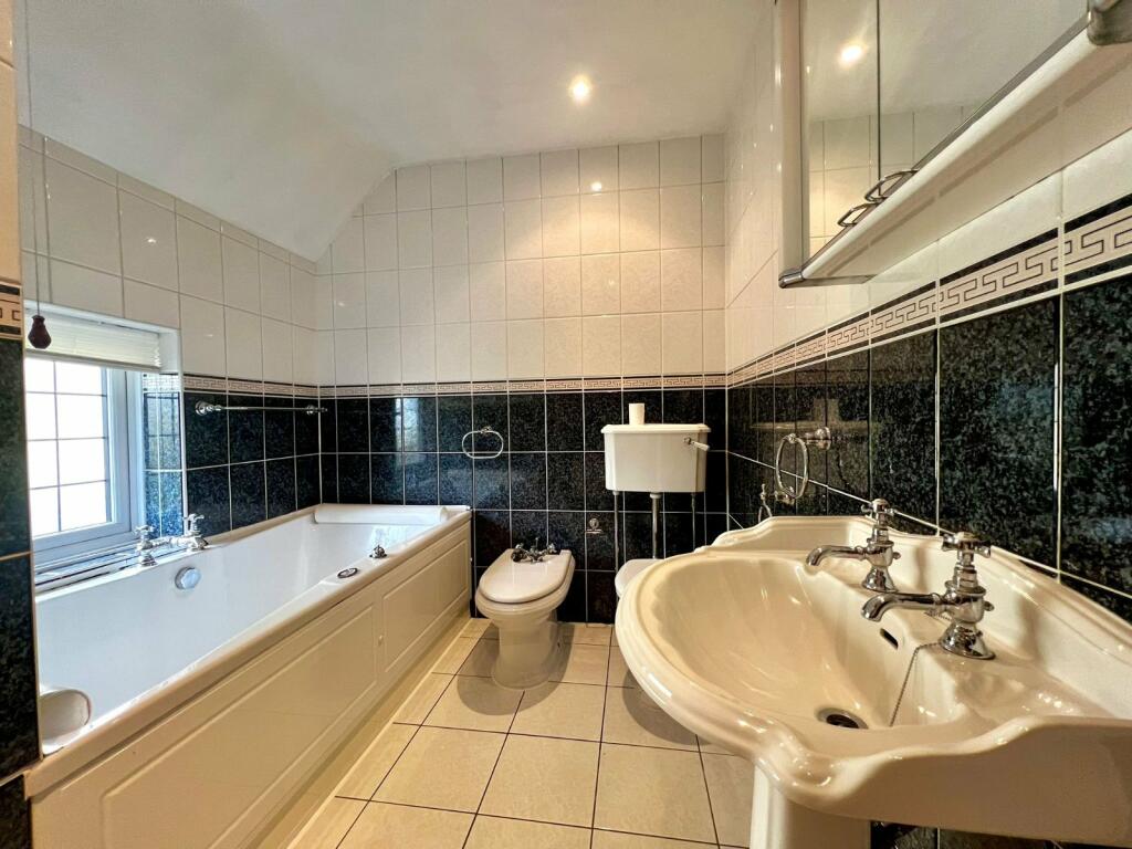 Additional image 15 of Apperley Lane, Bradford, West Yorkshire, BD10