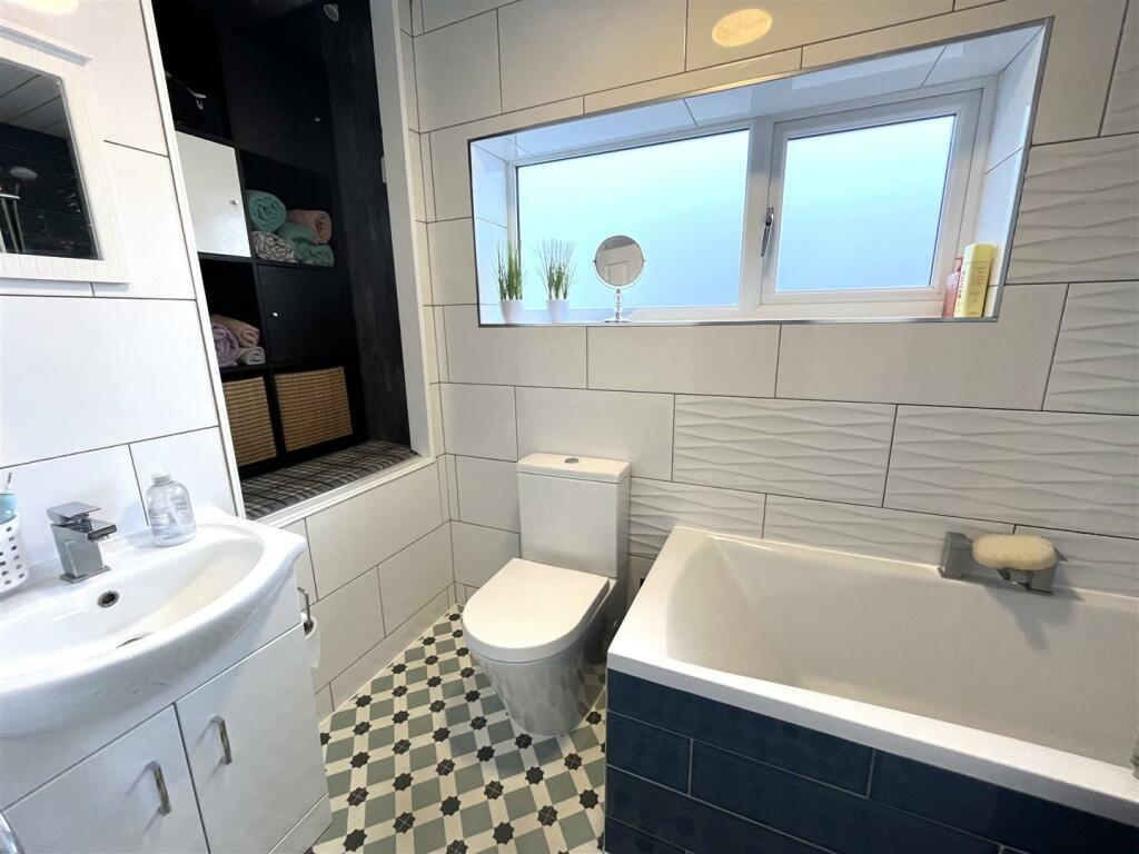 Additional image 13 of Willow Drive, Bradford