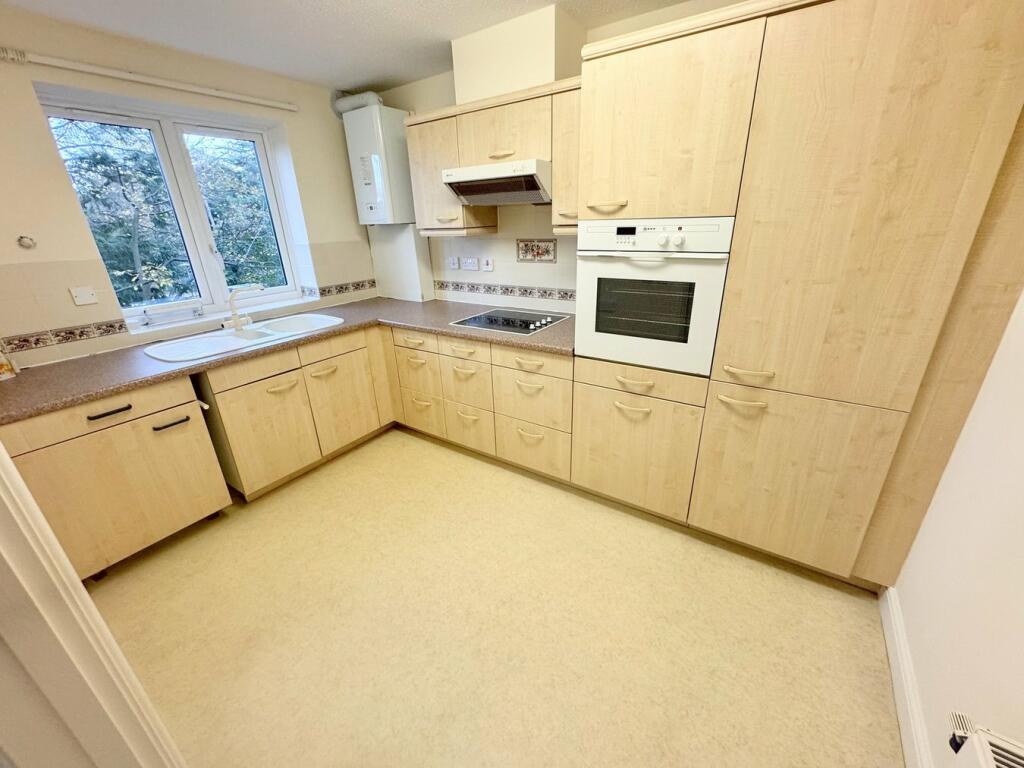 Additional image 7 of 37 Lindsay Road, Poole, BH13