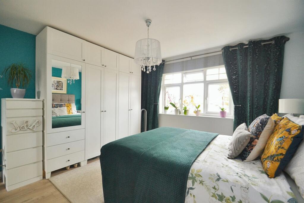 Additional image 8 of Darbys Corner