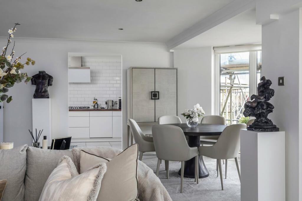 Additional image 6 of Lake Avenue, Poole, BH15