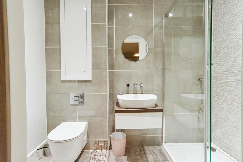 Additional image 16 of Harewood Drive, Bradford