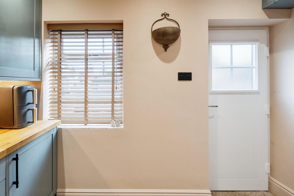 Additional image 10 of Springwell Terrace, Bradford