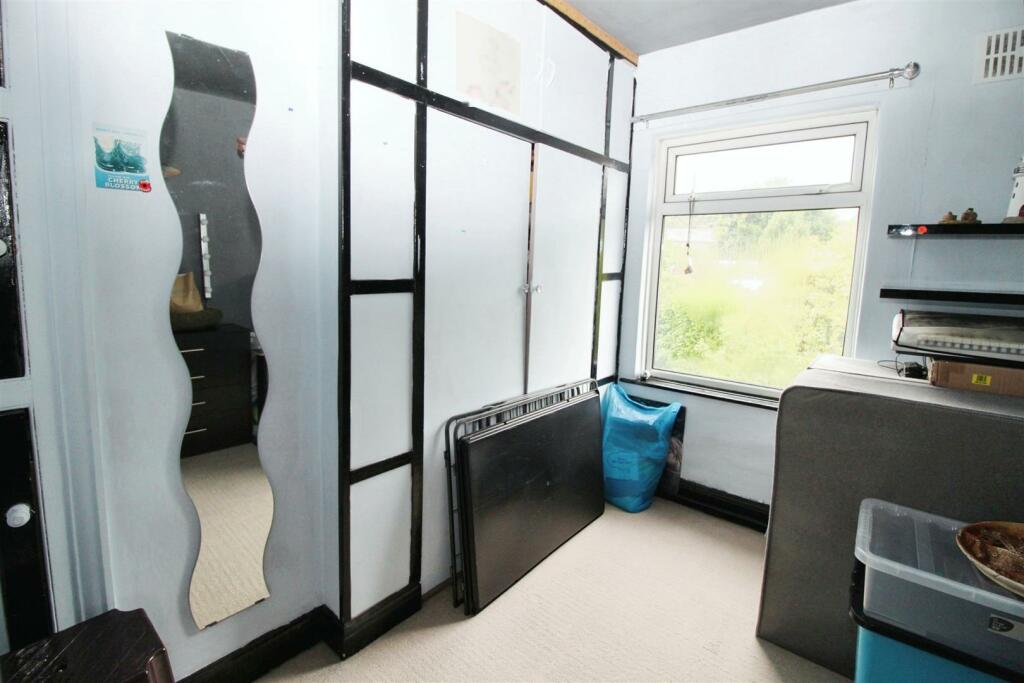 Additional image 10 of Draughton Grove, Bradford, BD5 9QH