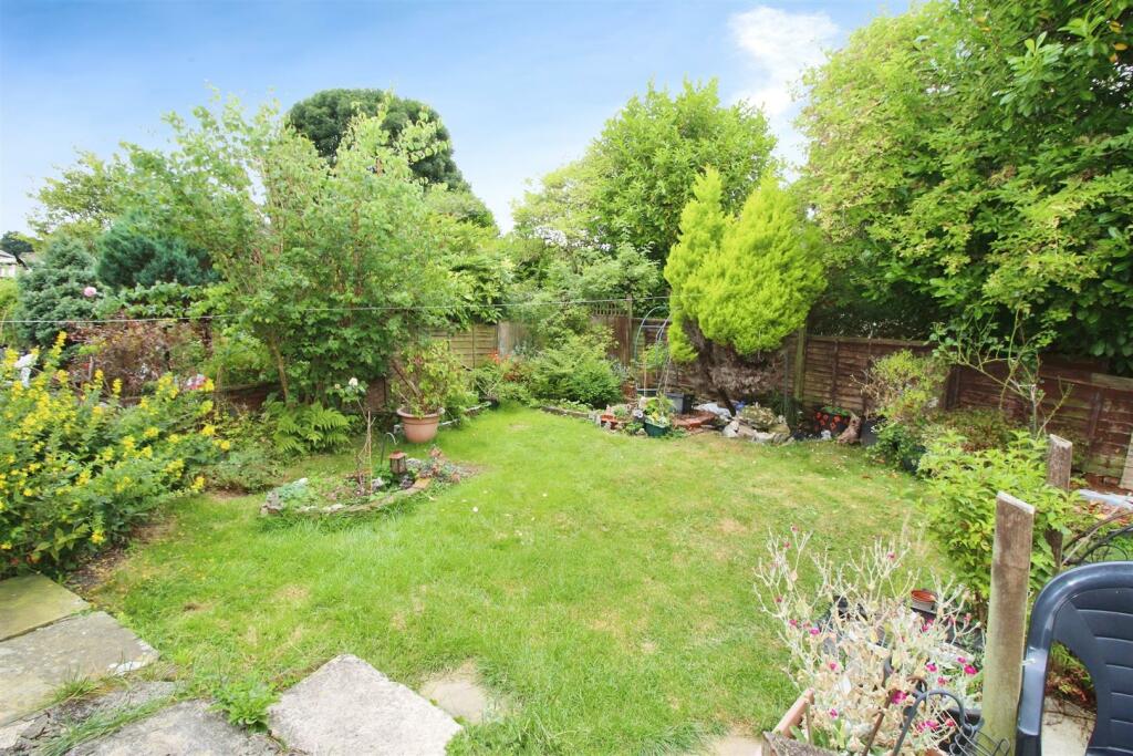 Additional image 18 of Draughton Grove, Bradford, BD5 9QH