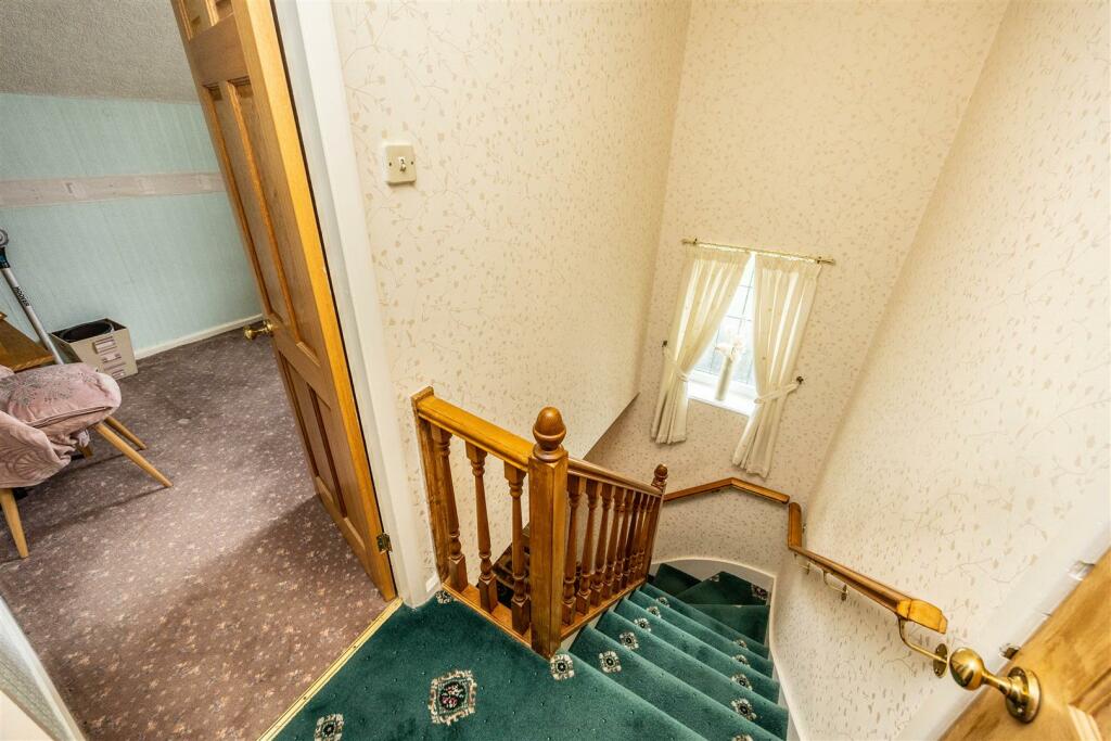 Additional image 8 of Tyersal Lane, Bradford