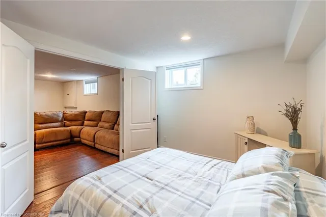 Additional image 36 of 33 Notchwood Crt