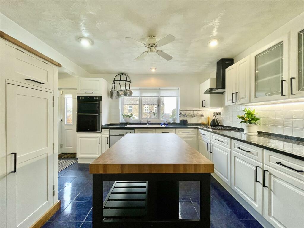 Additional image 7 of Valentine Court, Thornton, Bradford