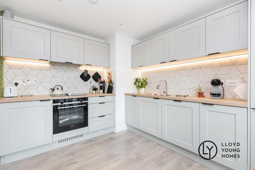 Additional image 3 of The Observatory, Park Road, Poole