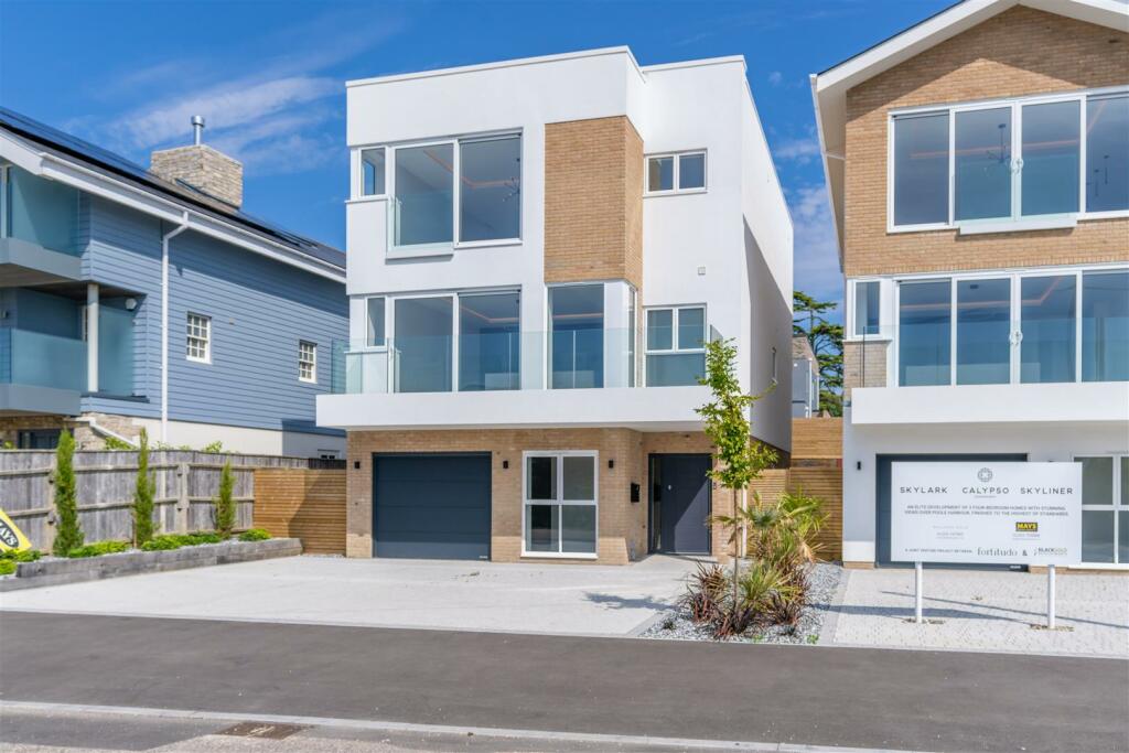 Additional image 4 of Dorset Lake Avenue, Lilliput