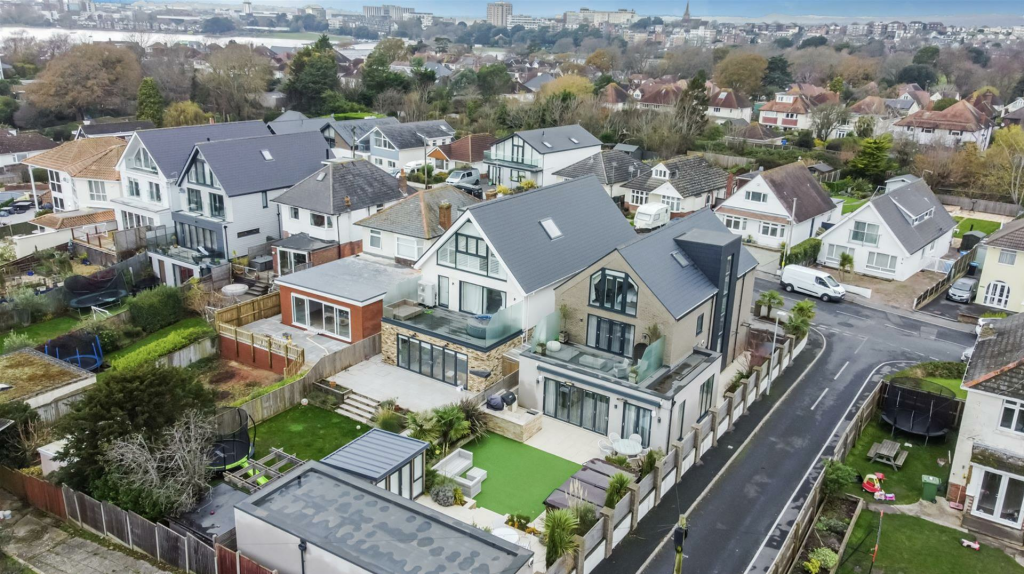 Additional image 42 of Sherwood Avenue, Whitecliff