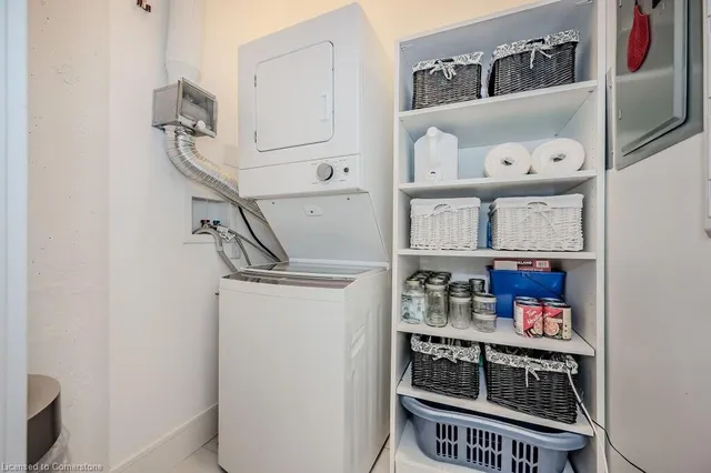 Additional image 25 of 112 Benton St Unit 210