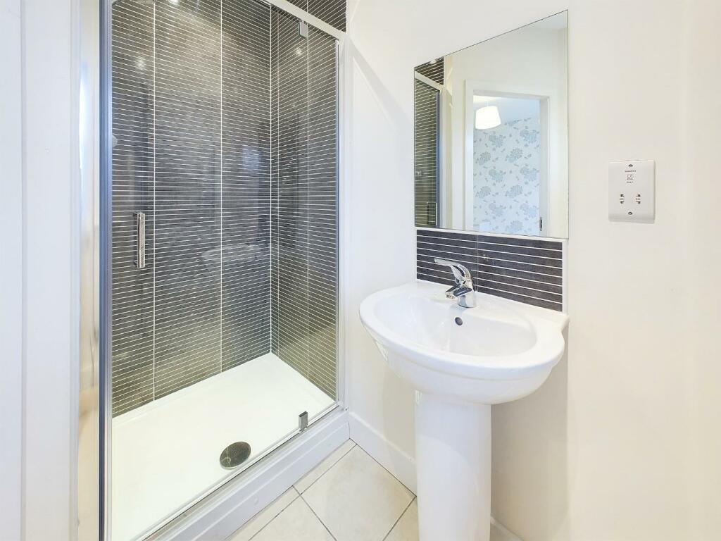 Additional image 8 of Micklethwaite Landings, Bingley